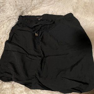 Black knee skirt